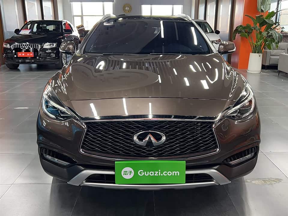 Infiniti QX30