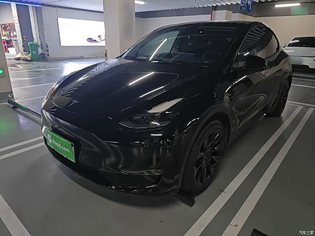 Tesla Model Y, 2021 2