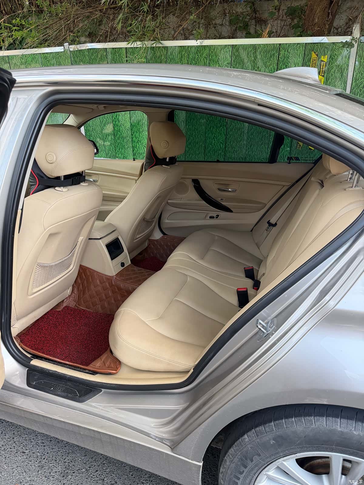 BMW 3 Series, 2013 12