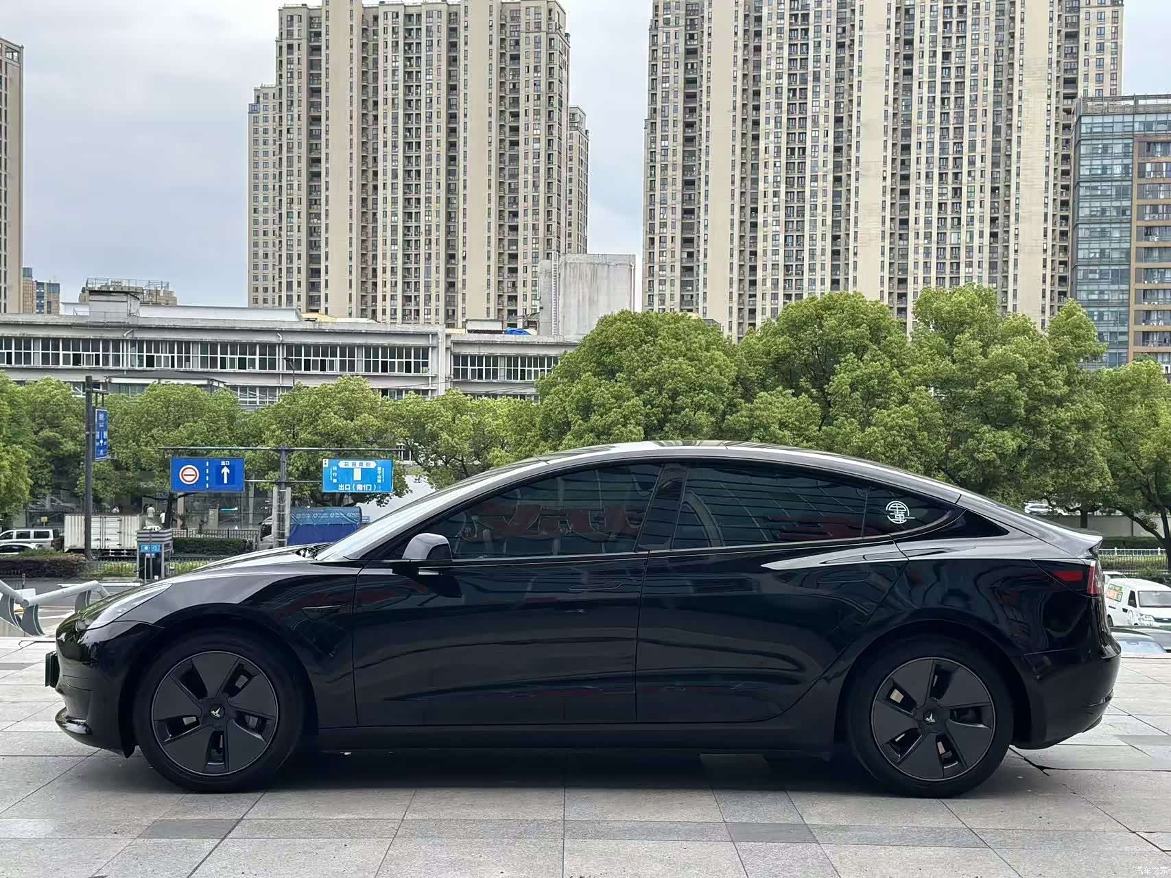 Tesla Model 3, 2023 4