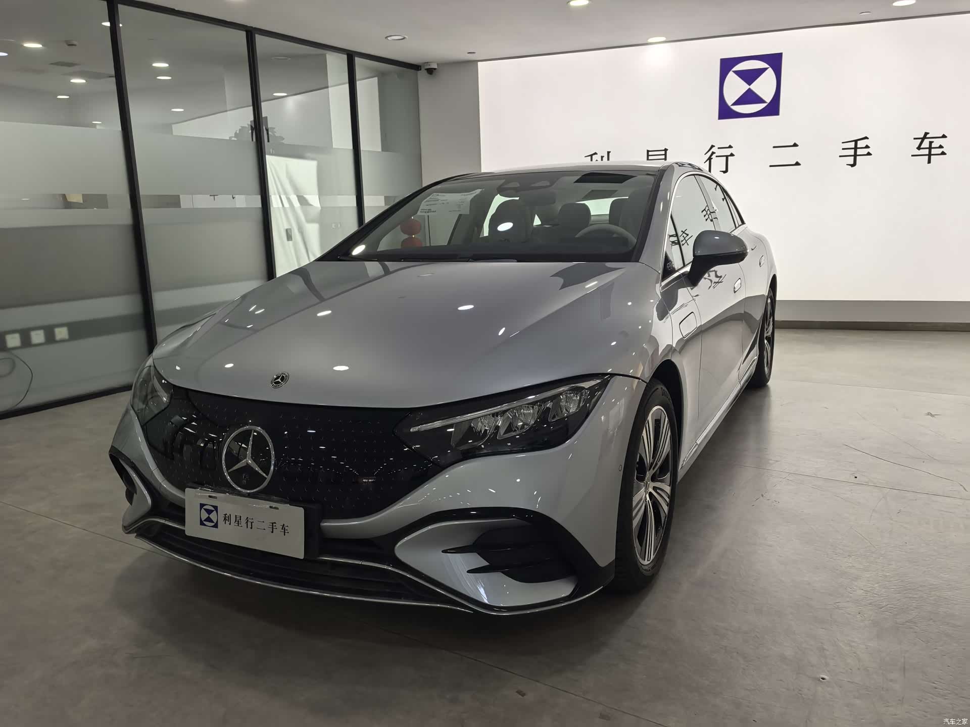 Mercedes-Benz EQE, 2025 1