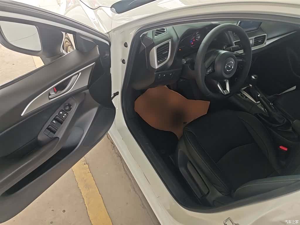 Mazda Mazda3, 2019 16