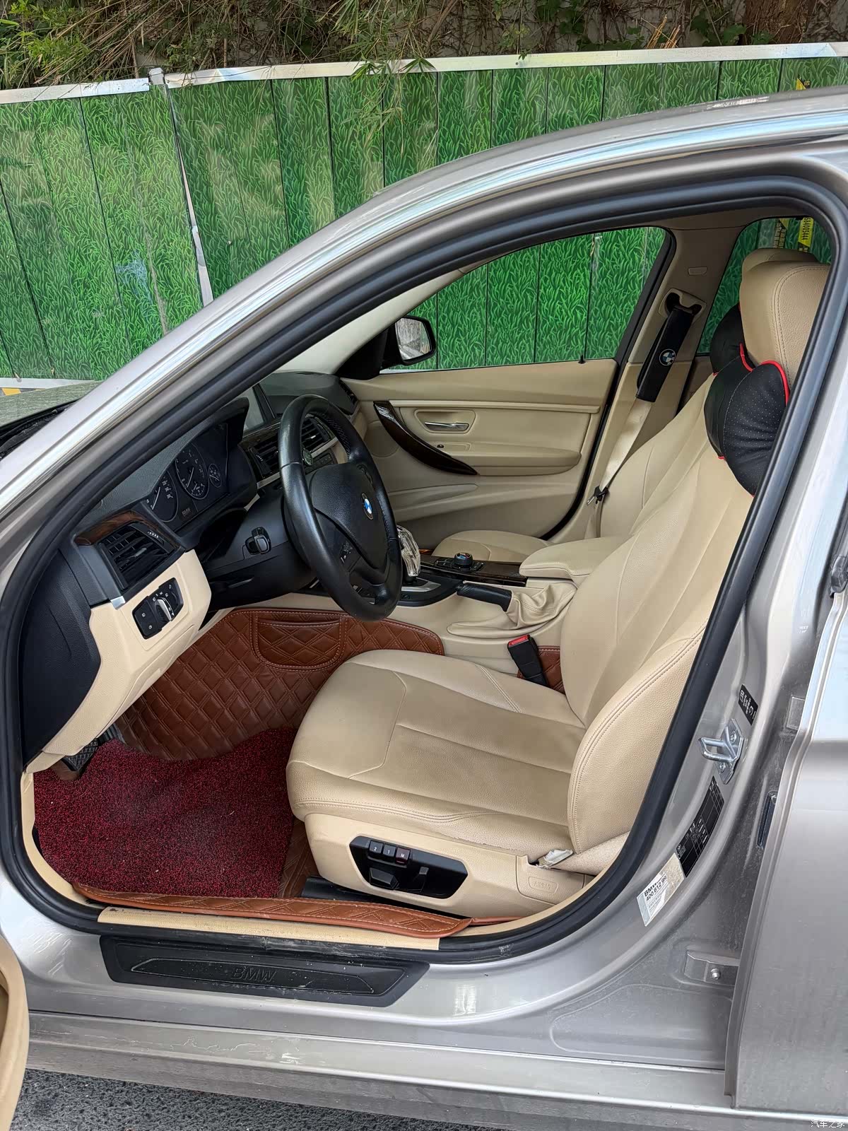 BMW 3 Series, 2013 11