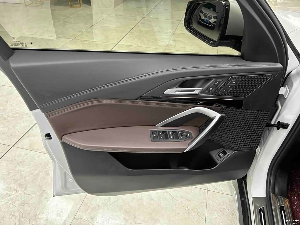 BMW X1, 2025 11