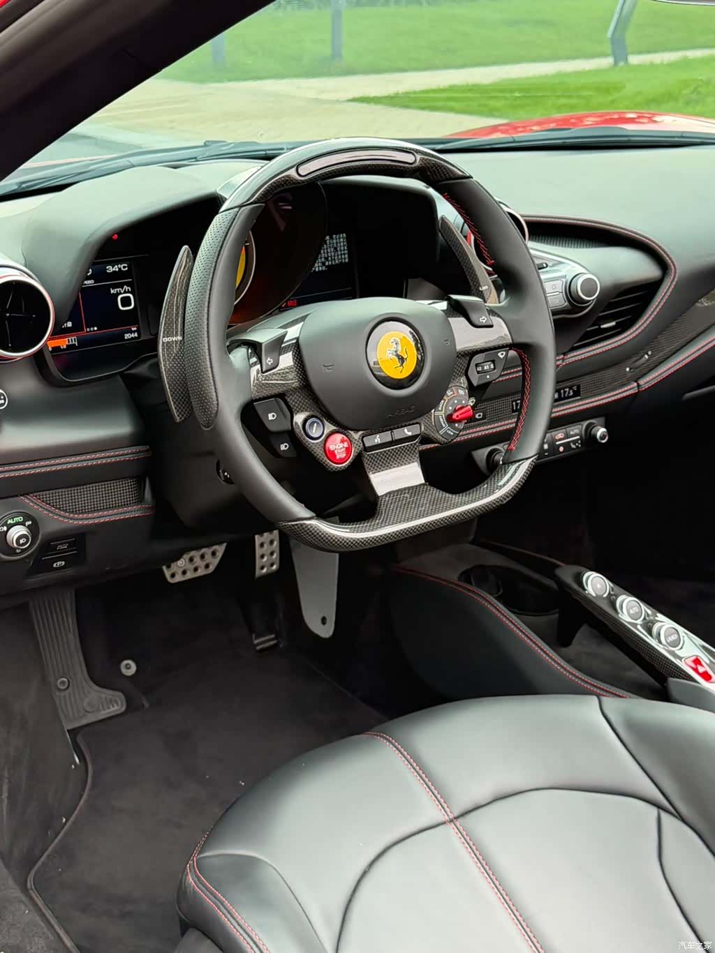 Ferrari F8, 2022 12