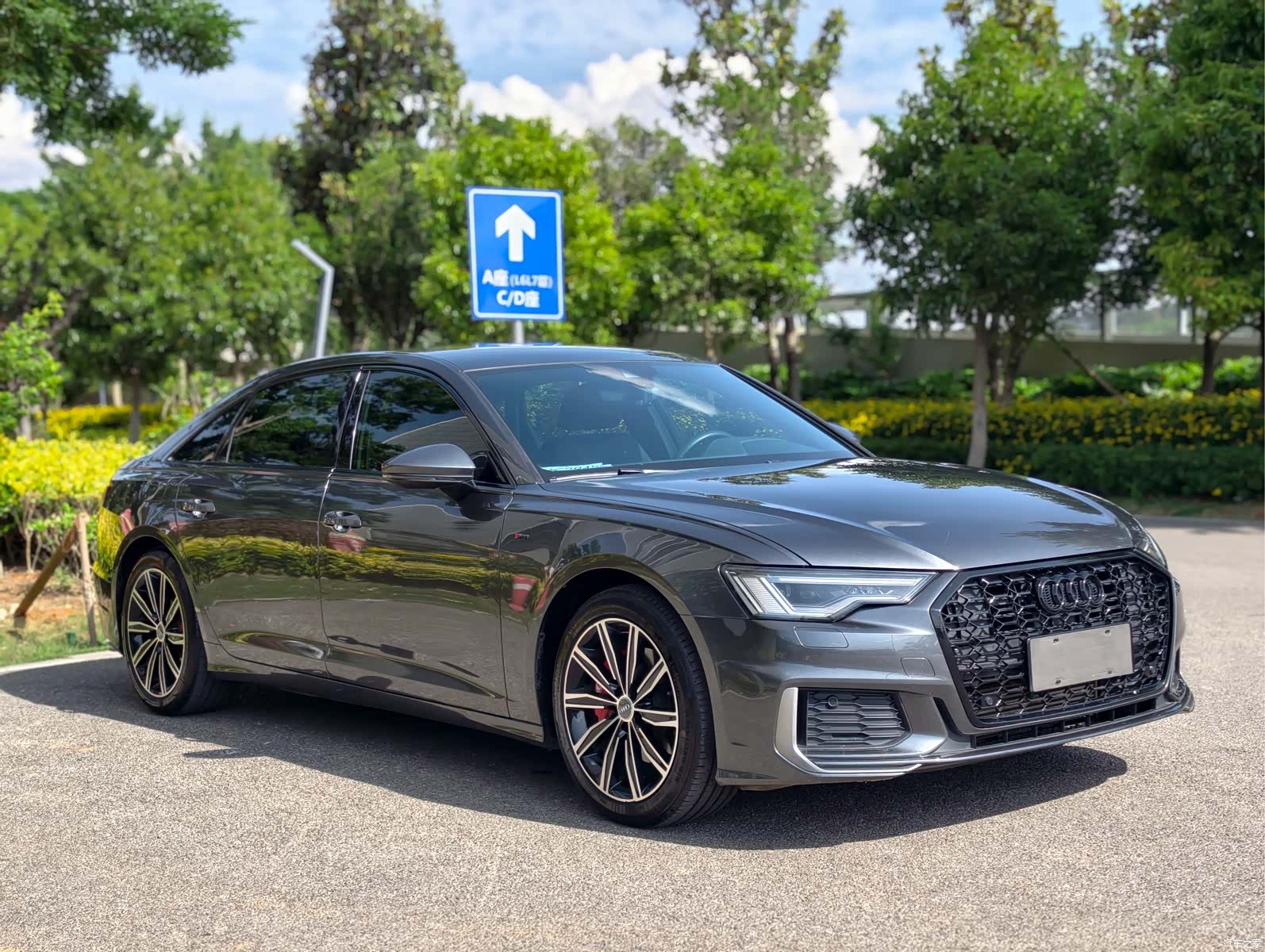 Audi A6L, 2021 3
