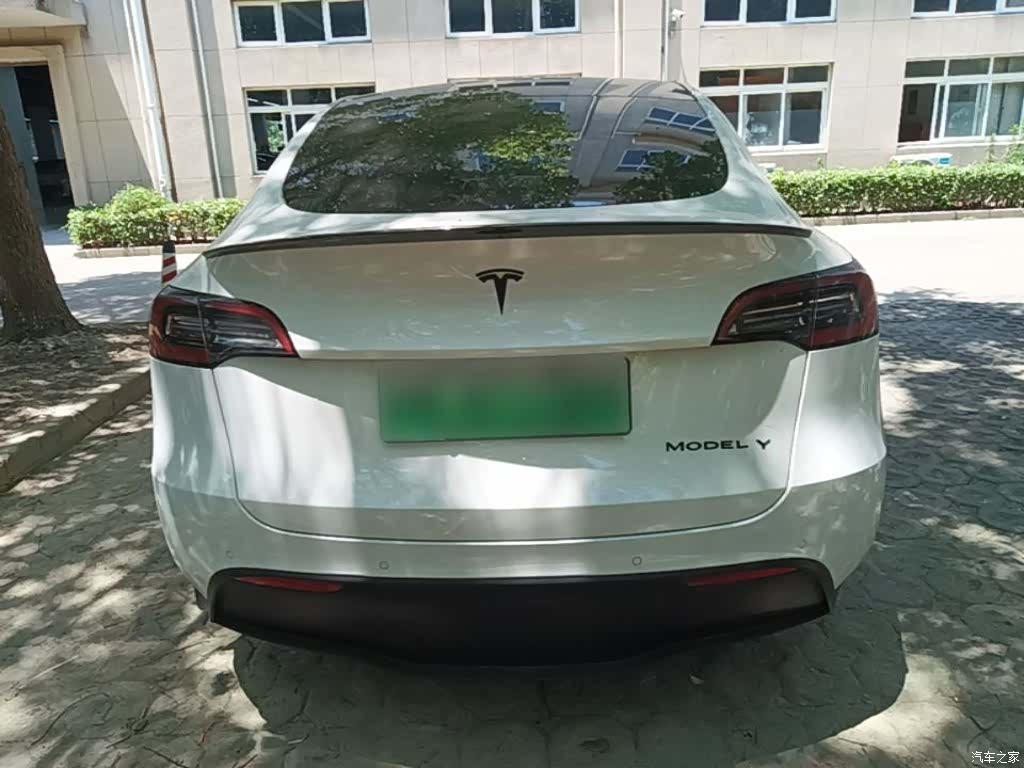 Tesla Model Y, 2022 6