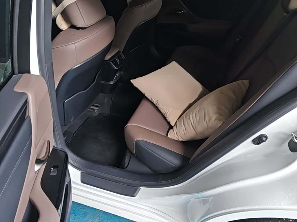 Lexus ES, 2024 17