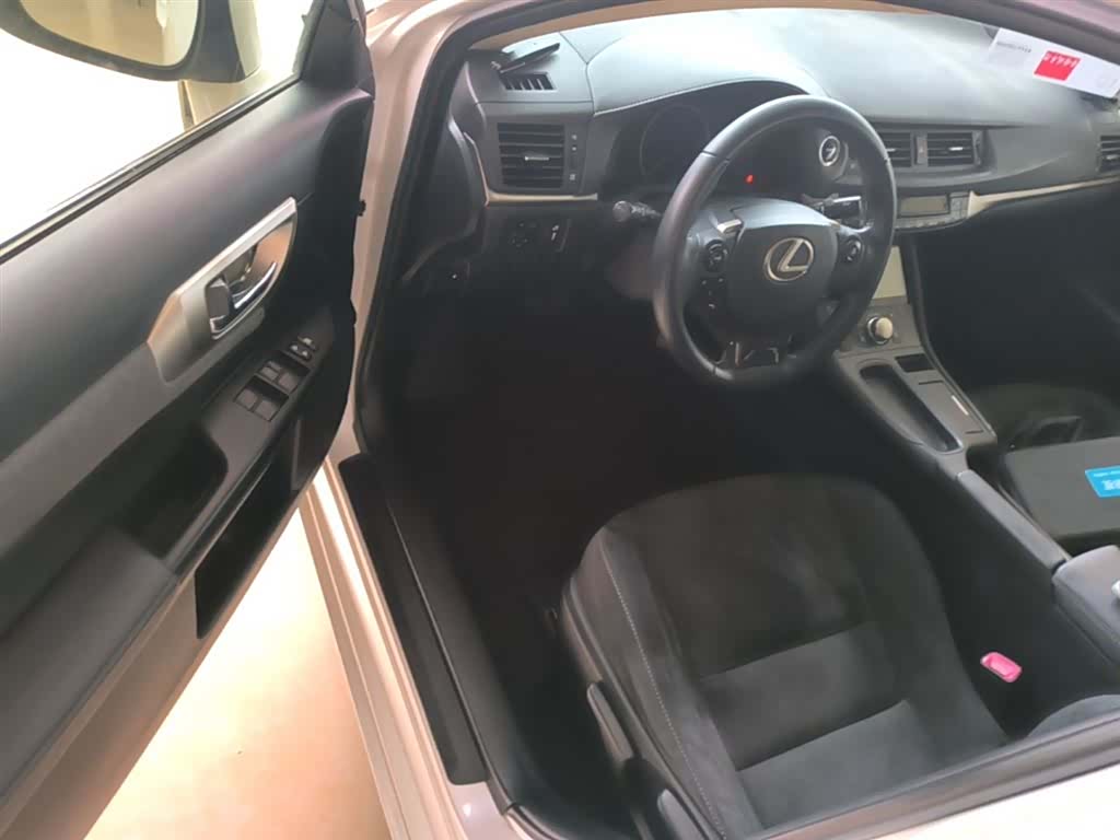 Lexus CT, 2015 16