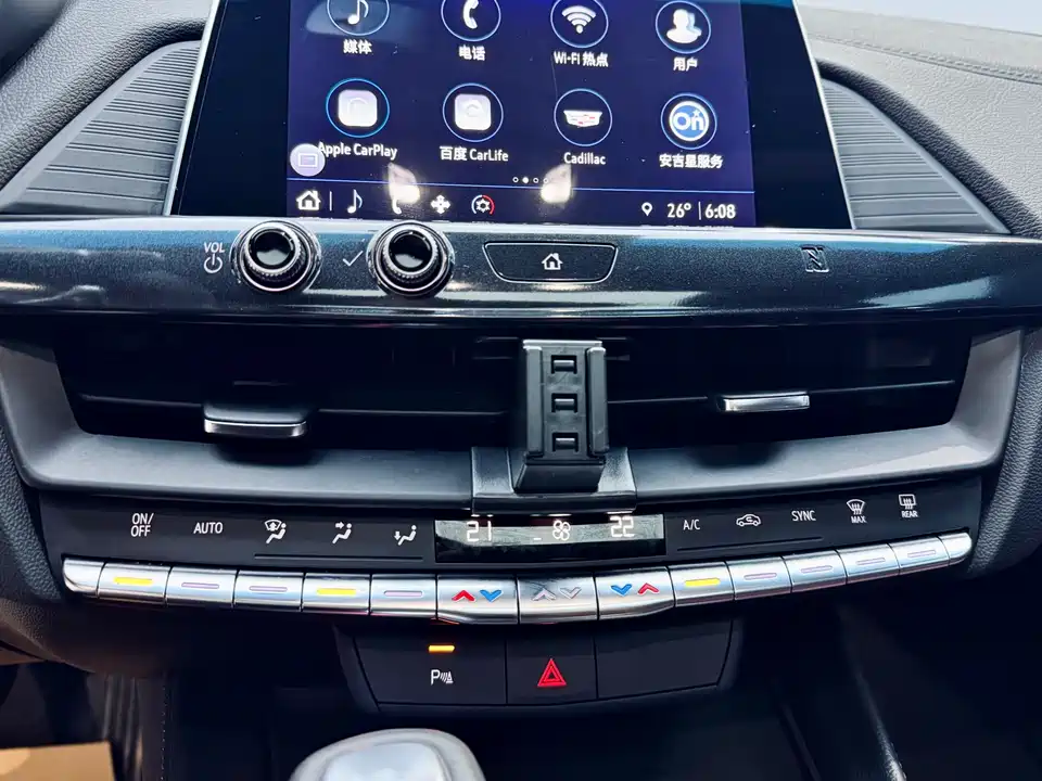 Cadillac CT4