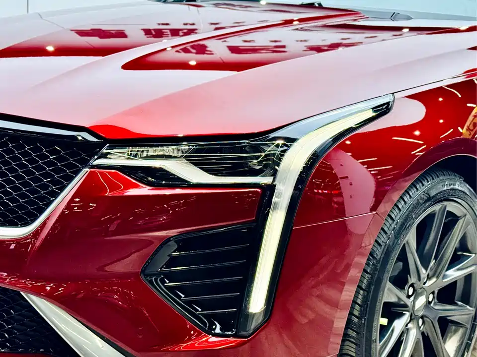 Cadillac CT4