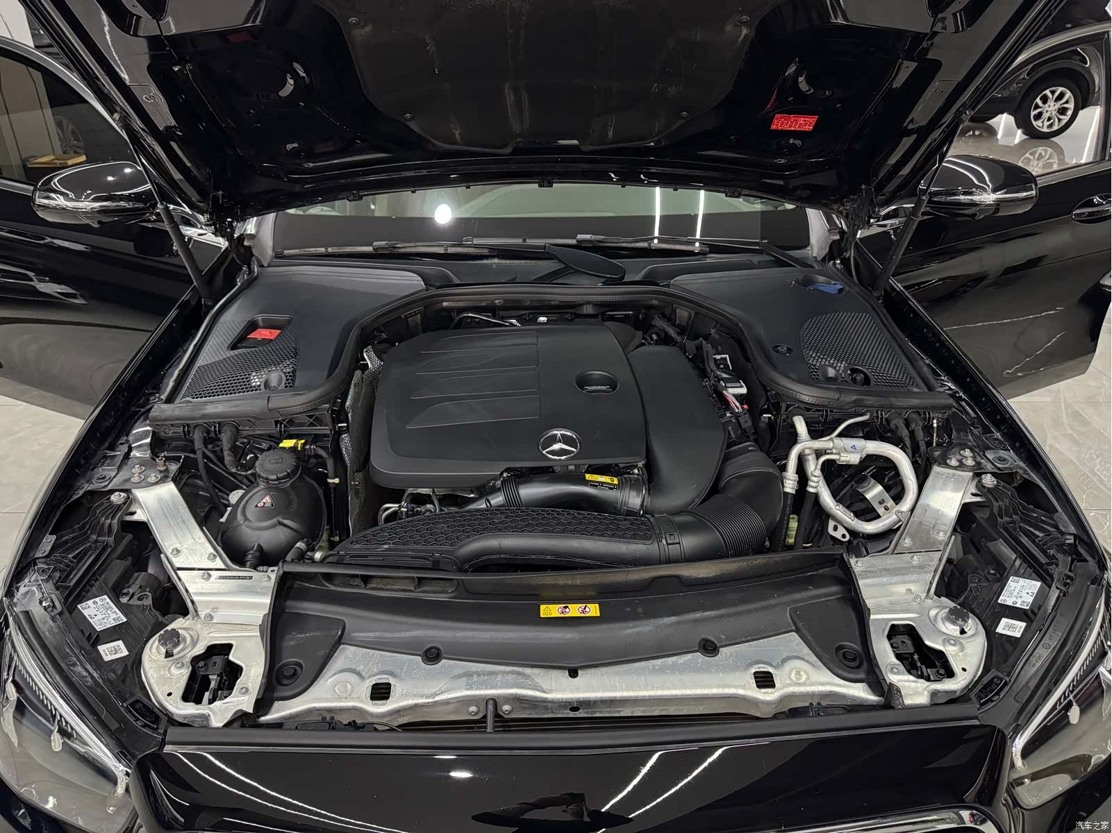 Mercedes-Benz E-Class, 2021 20