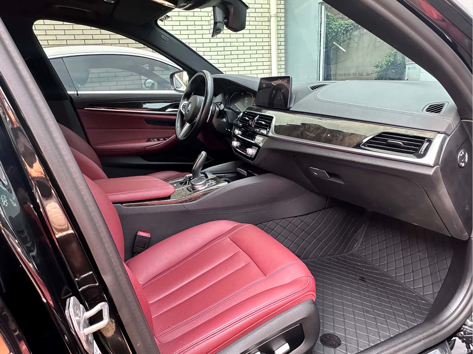 BMW 5 Series, 2020 все фото