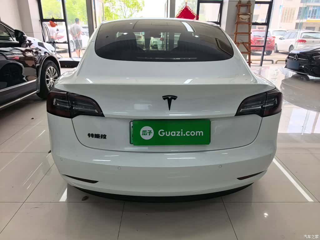 Tesla Model 3, 2020 6