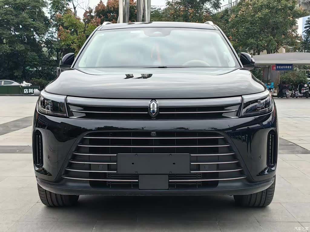 AITO M7, 2023 2