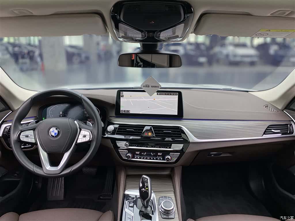 BMW 5 Series, 2022 11