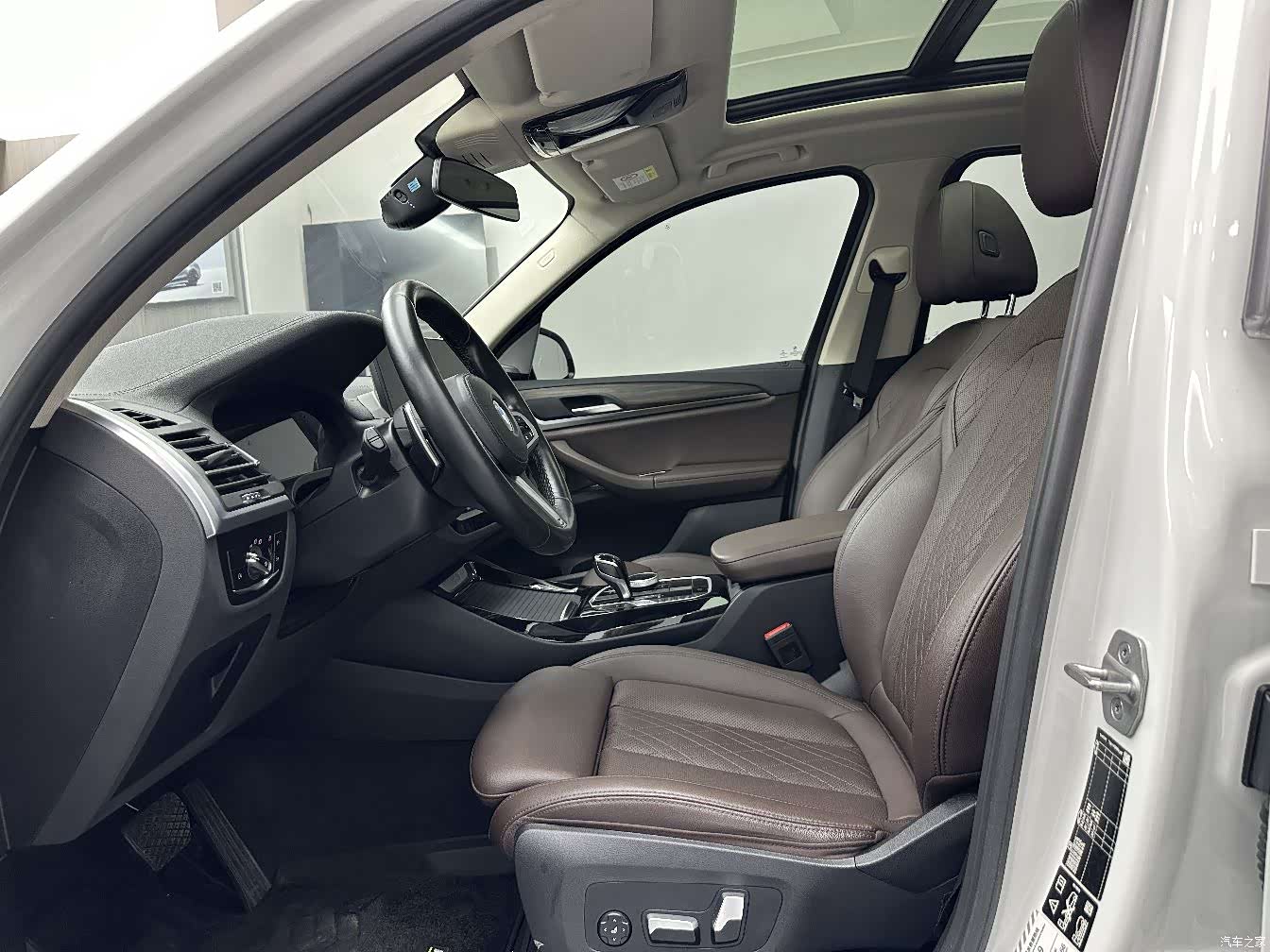 BMW X3, 2022 10