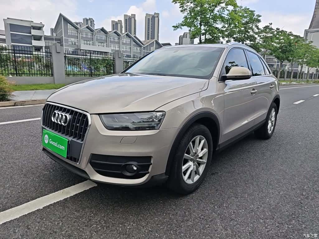 Audi Q3, 2015 1