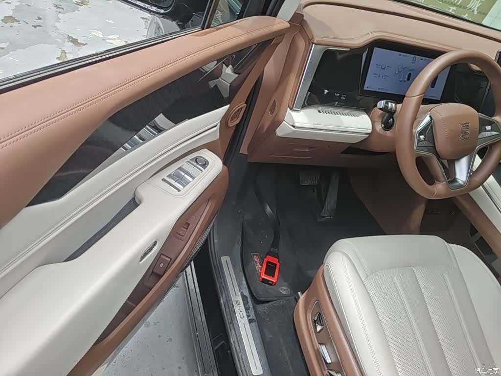 BYD Xia, 2025 16