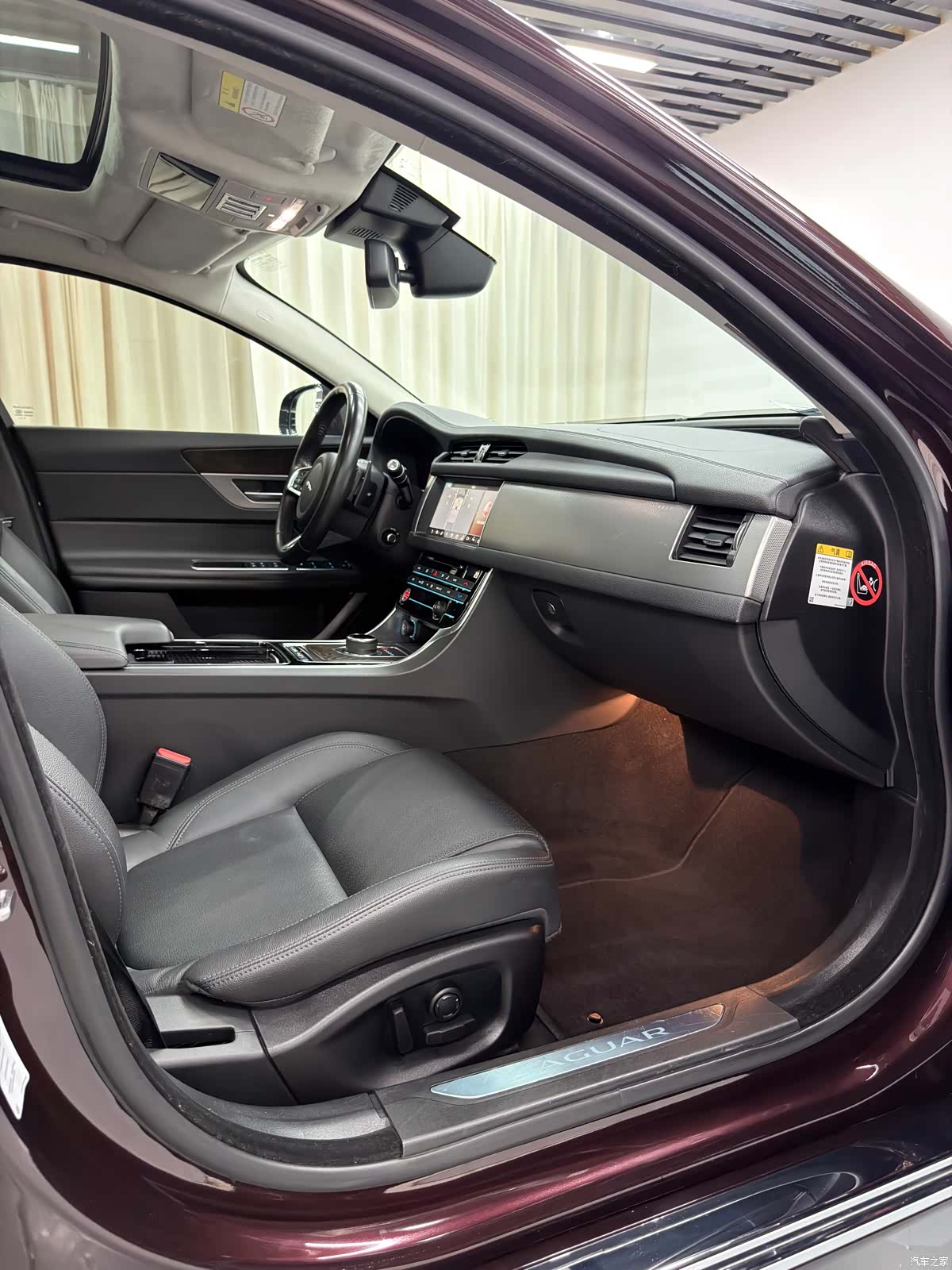Land Rover XFL, 2018 20
