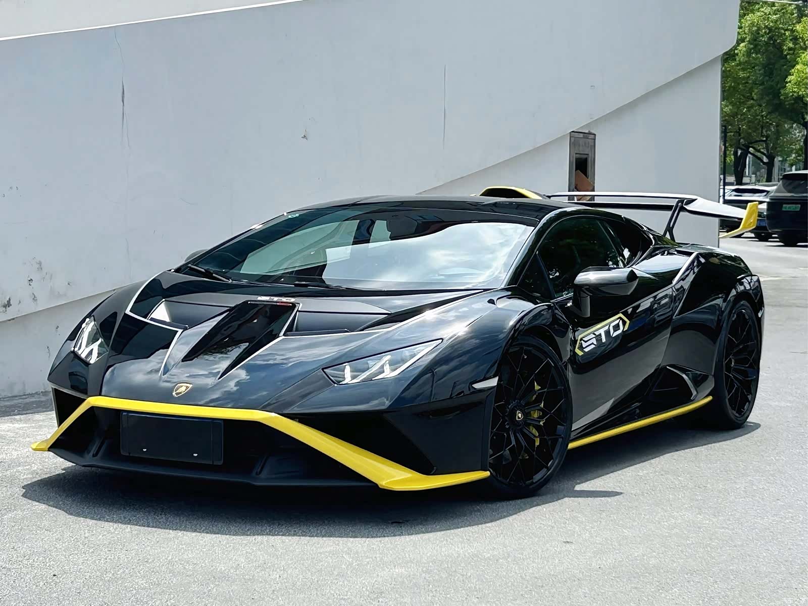 Lamborghini Huracán, 2022 1