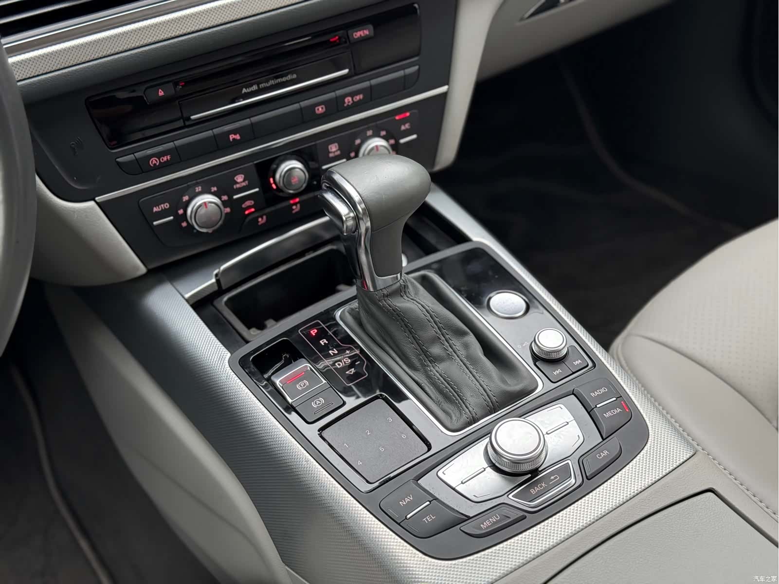 Audi A6L, 2014 14