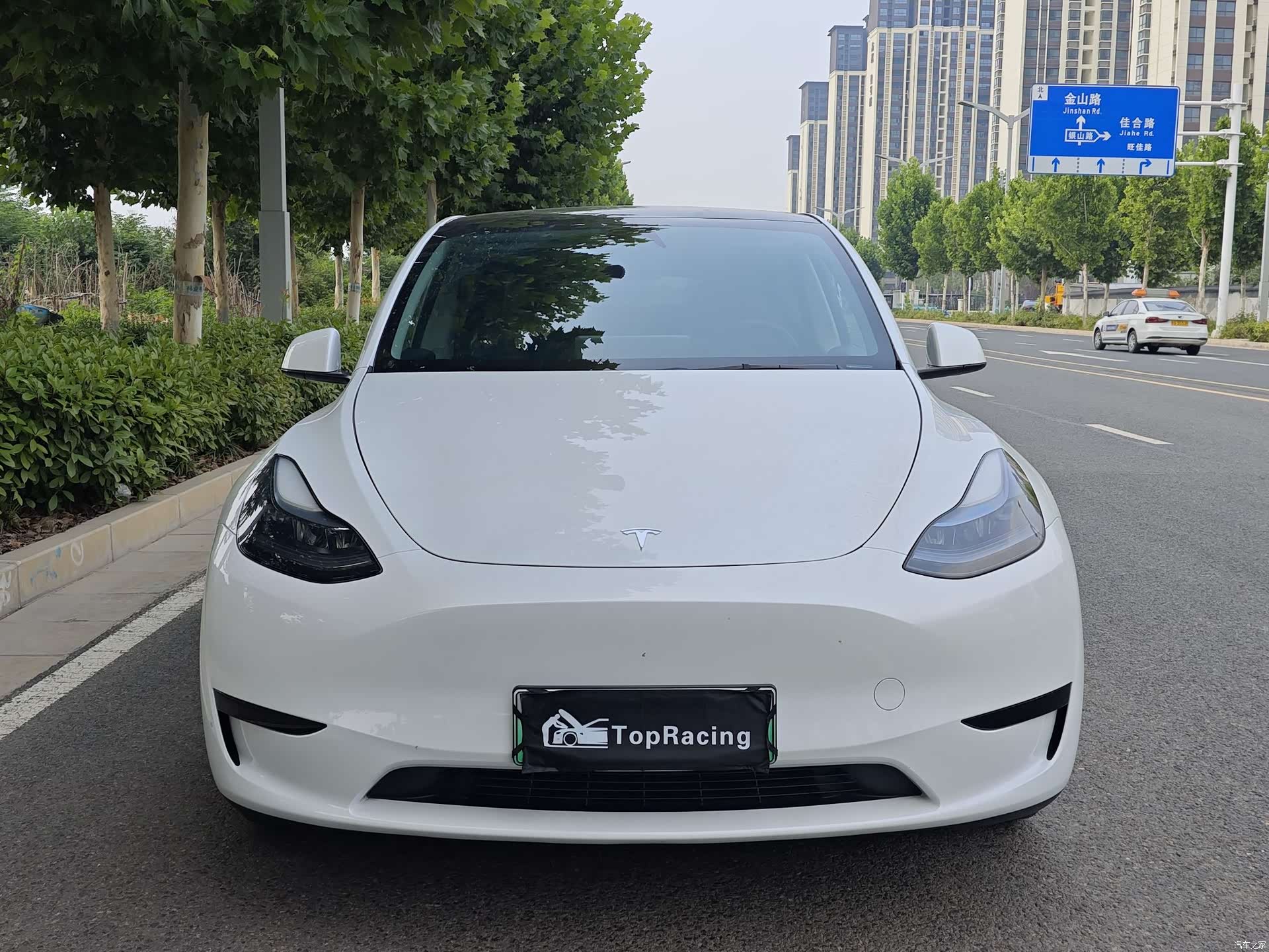 Tesla Model Y, 2024 2