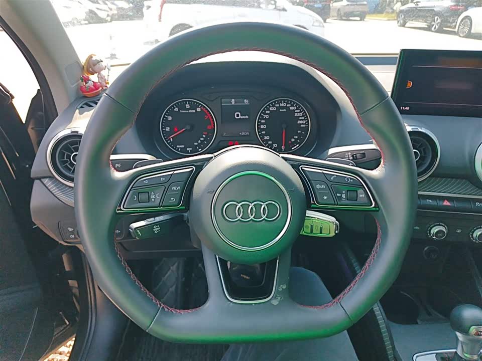 Audi Q2L