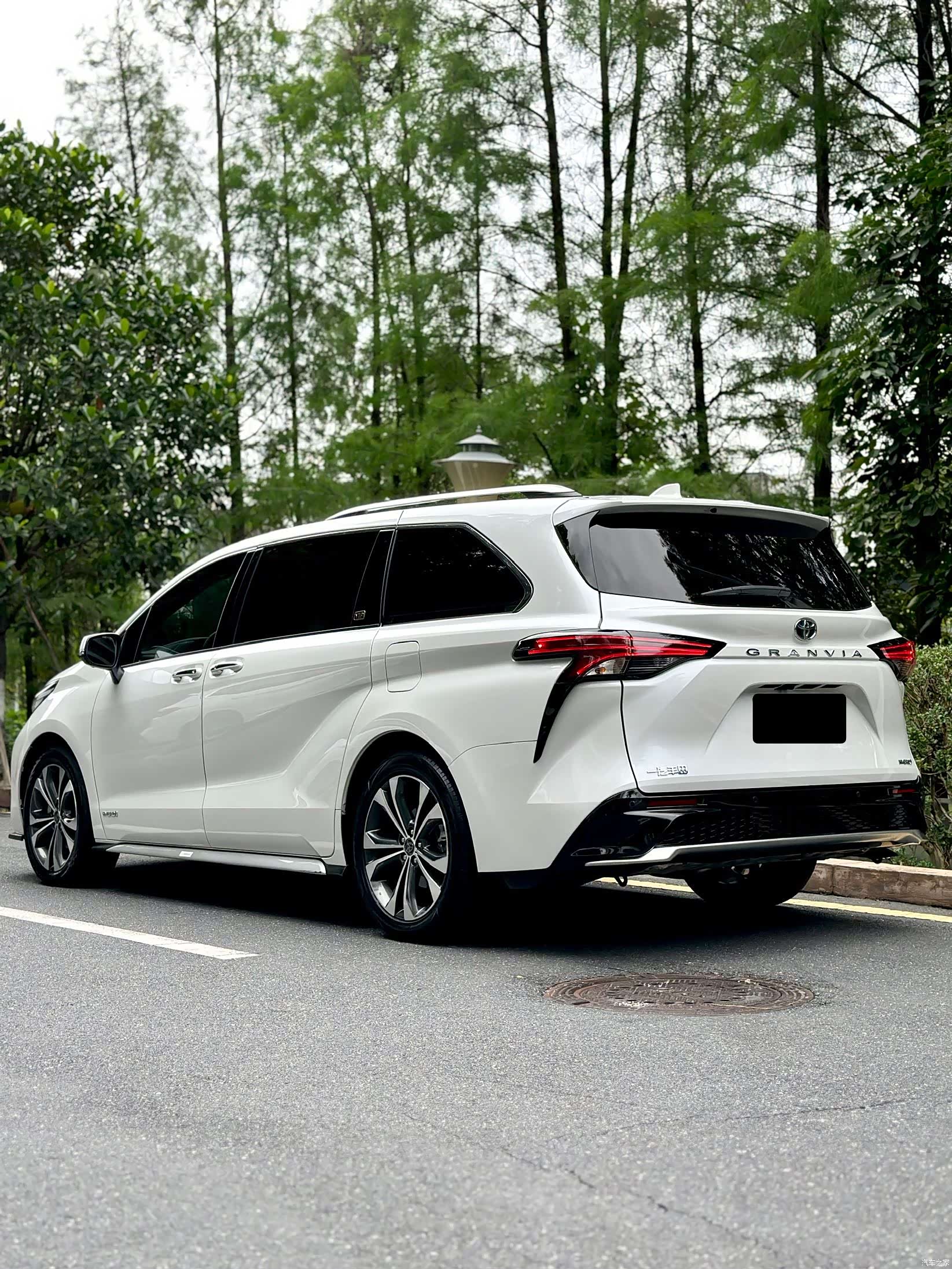 Toyota Granvia, 2023 6