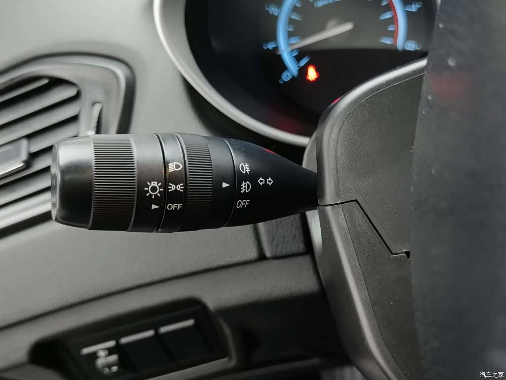 GAC GS5, 2014 21
