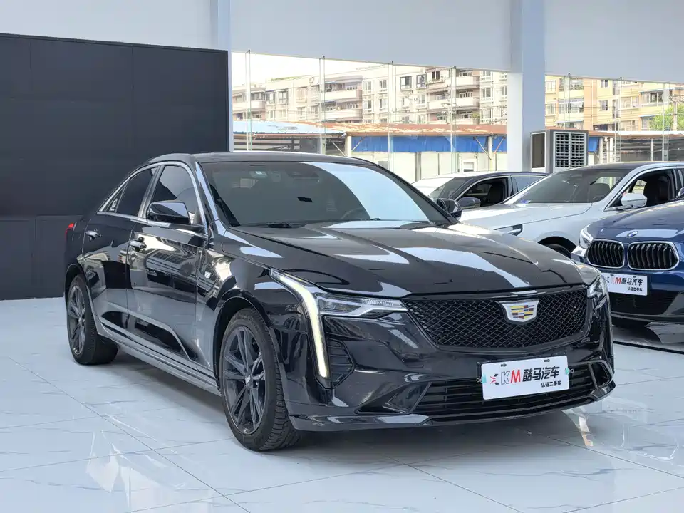 Cadillac CT4