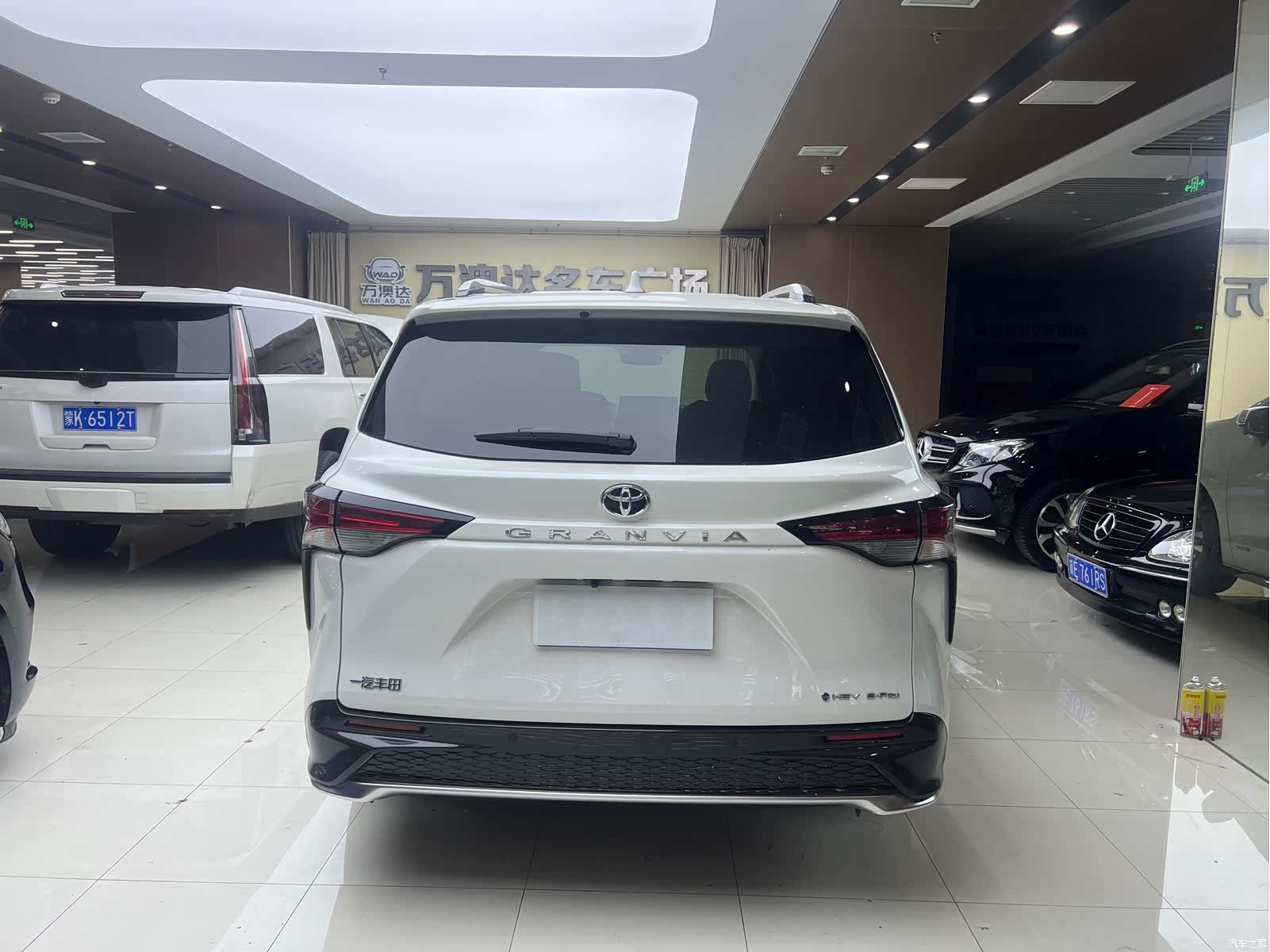 Toyota Granvia, 2025 10
