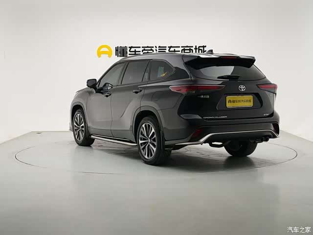 Toyota Crown, 2025 3