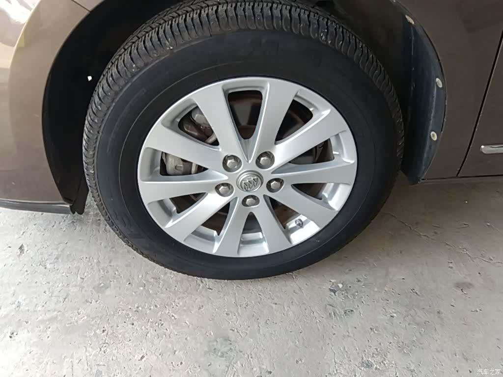 Buick GL8, 2017 23