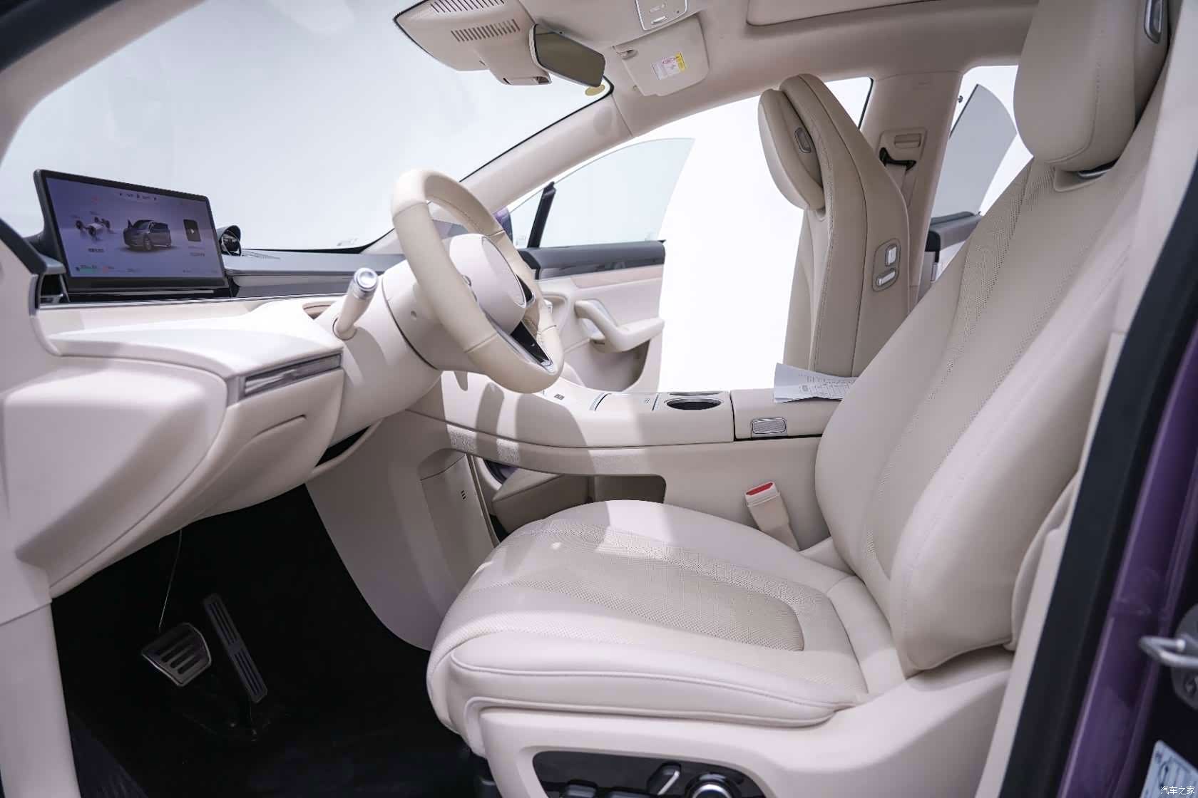 Luxeed R7, 2025 22