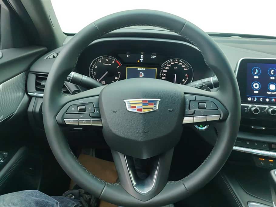 Cadillac CT4