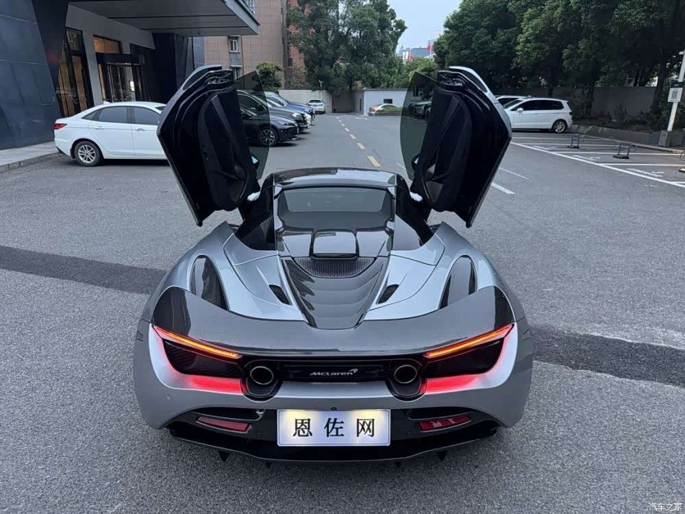 McLaren 720S, 2020 9