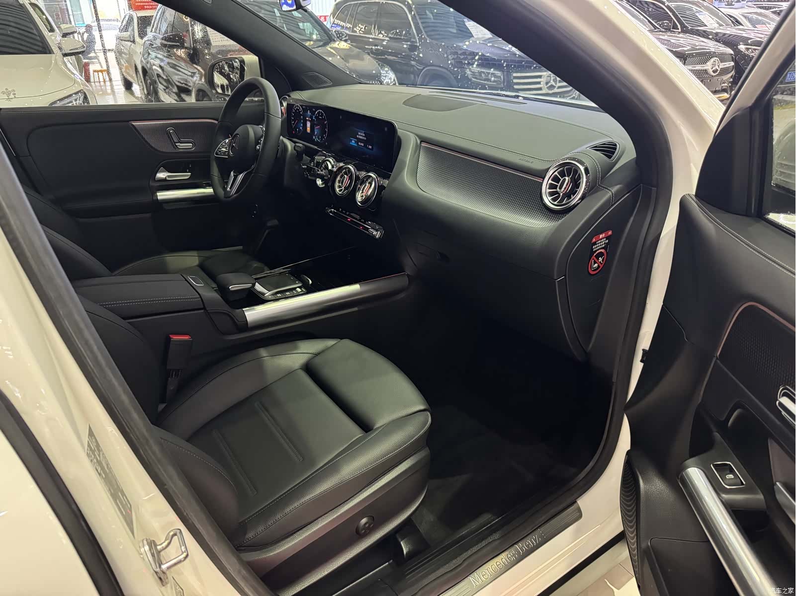 Mercedes-Benz GLA, 2021 все фото