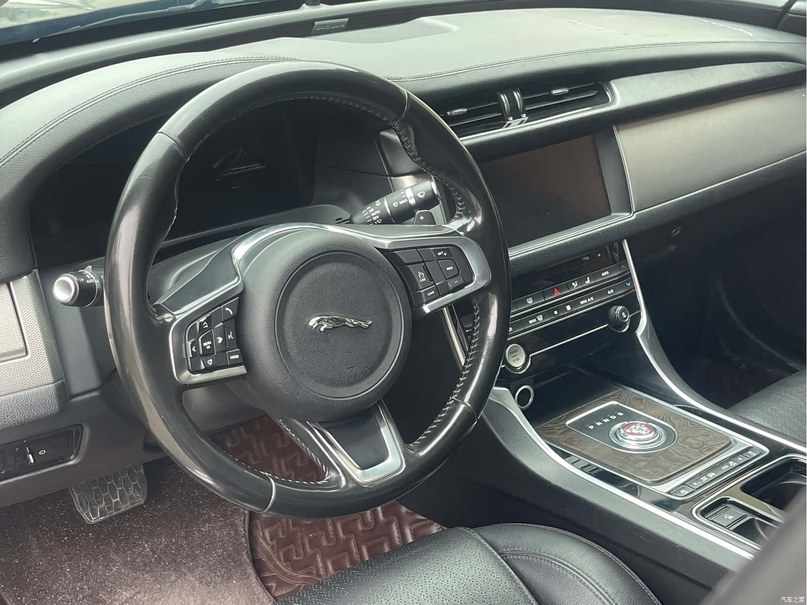 Land Rover XFL, 2018 4