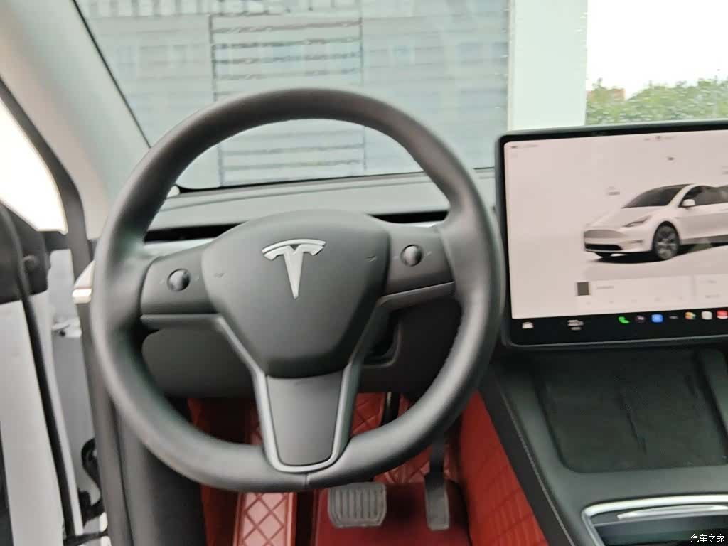 Tesla Model Y, 2024 3