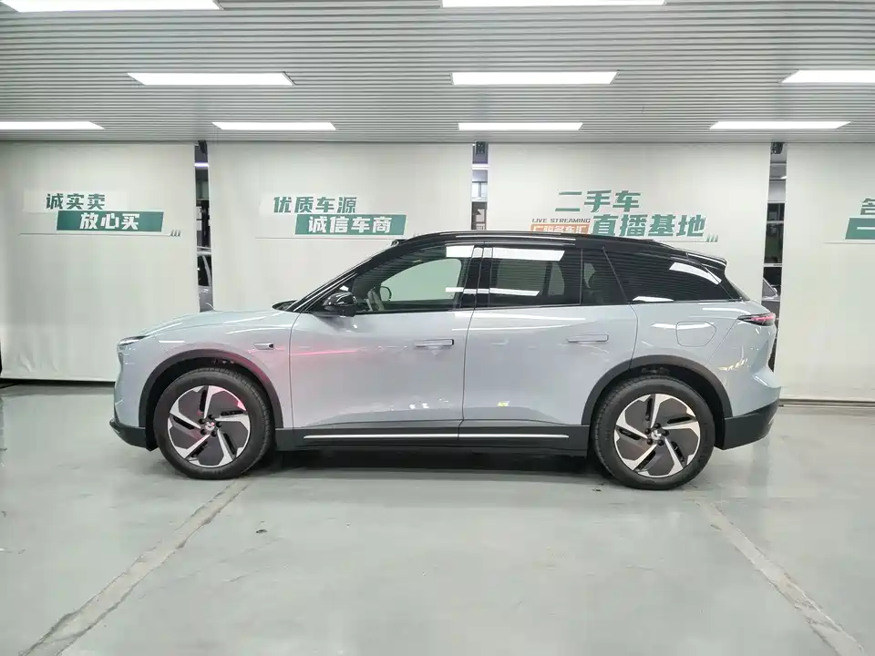 NIO ES6