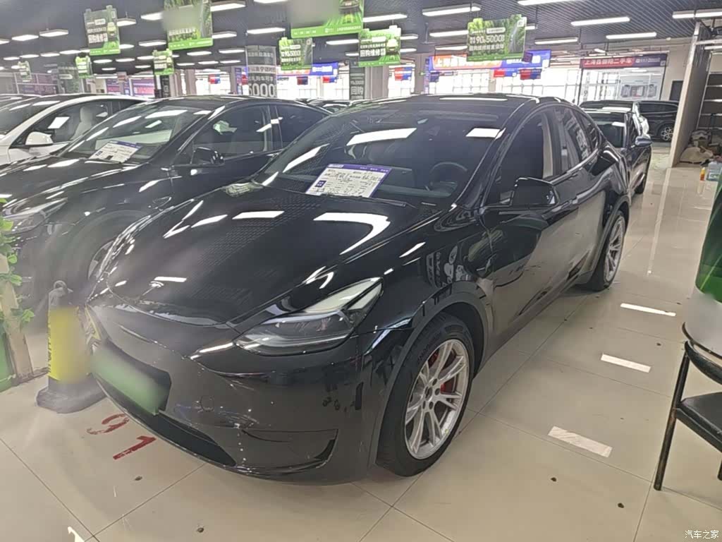Tesla Model Y, 2022 1