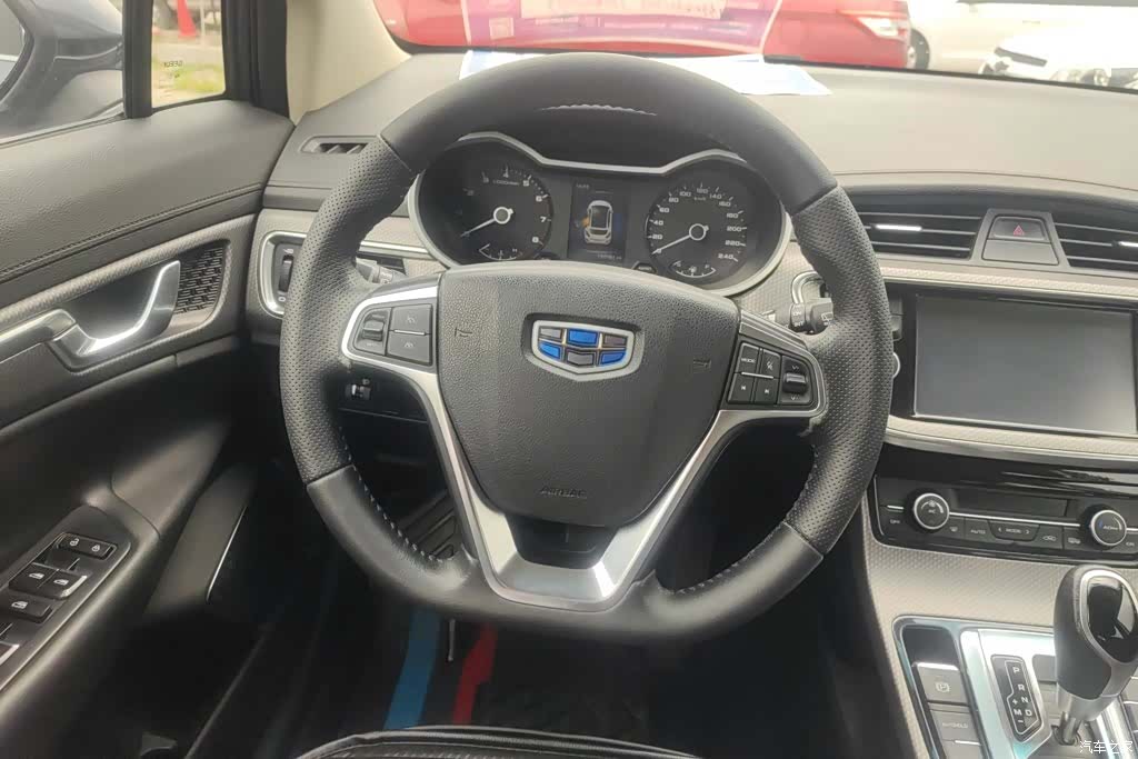 Geely Emgrand, 2016 15
