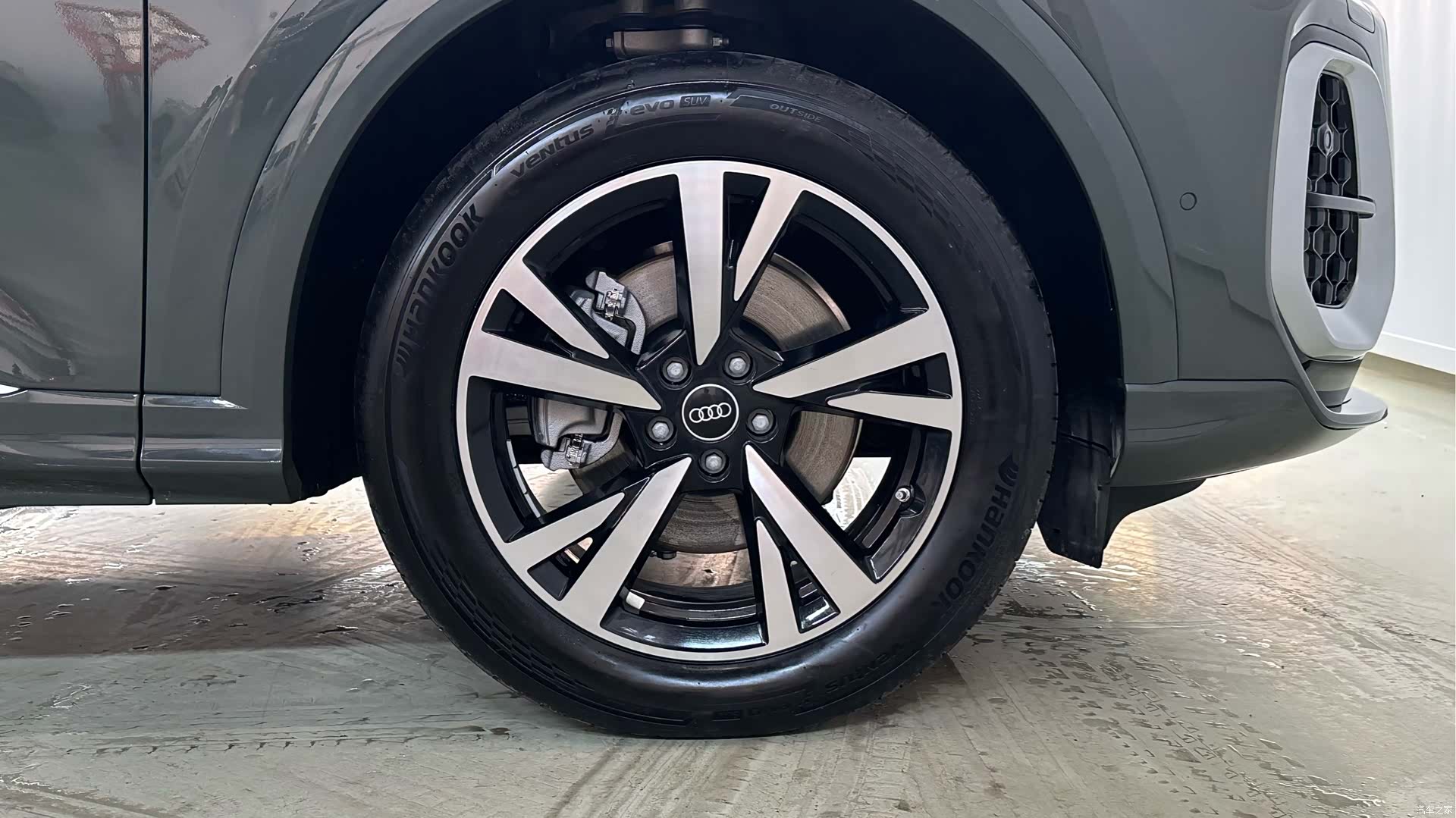 Audi Q5L, 1900 15