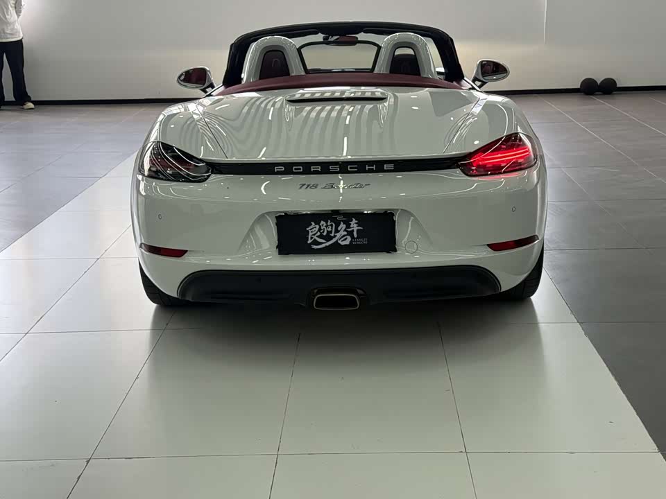 Porsche 718