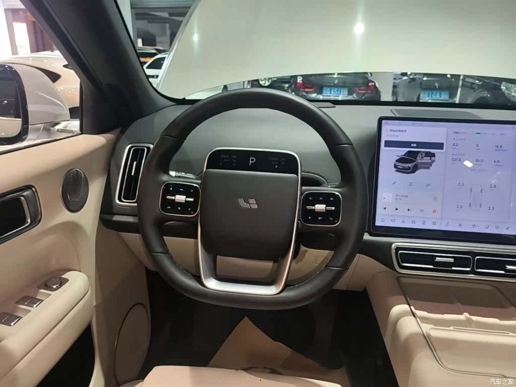 Li Auto L6, 2025 11