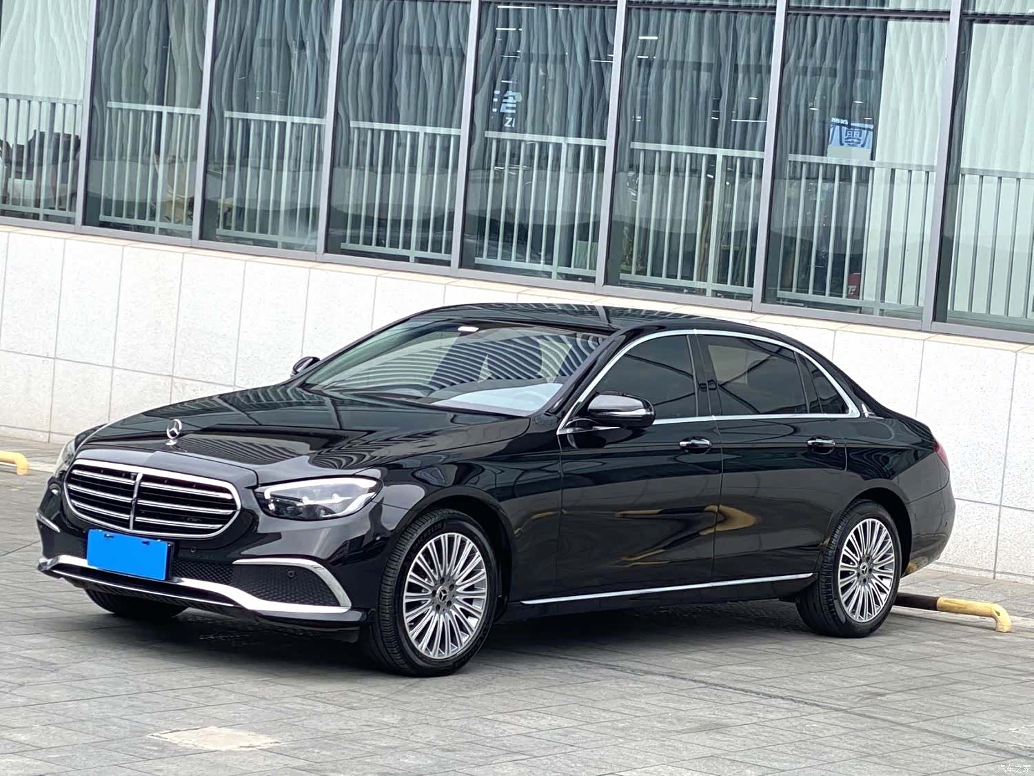 Mercedes-Benz E-Class, 2023 1