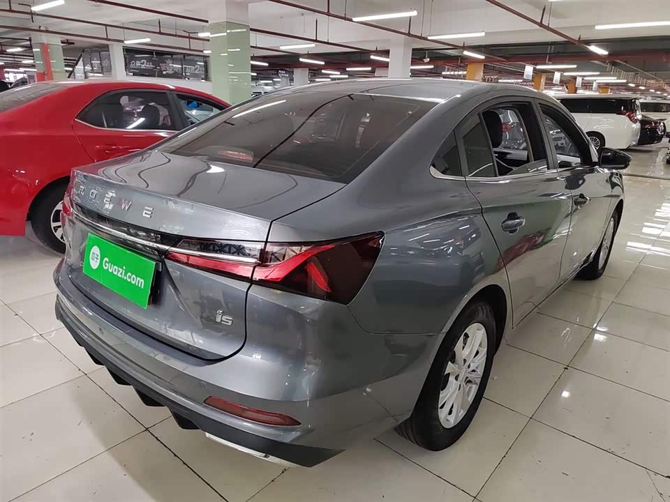 Roewe i5