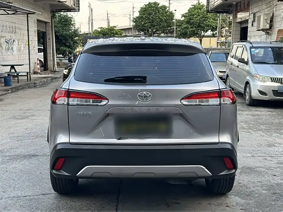 Toyota Corolla Sharp amplifier