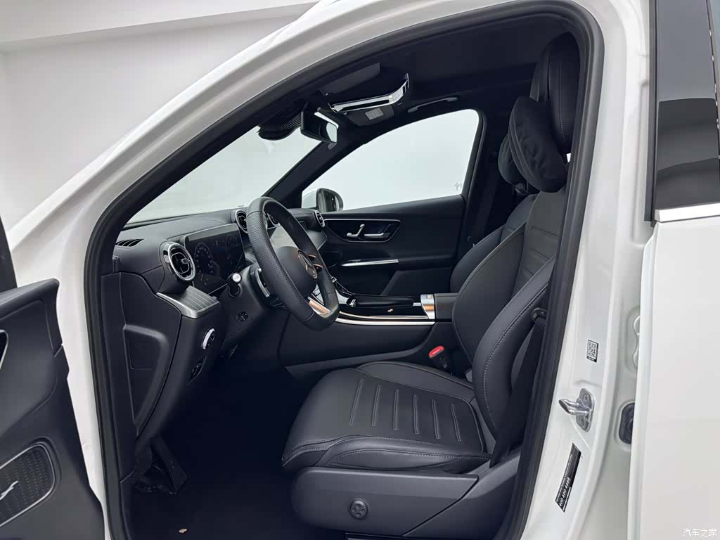 Mercedes-Benz GLC, 2023 19